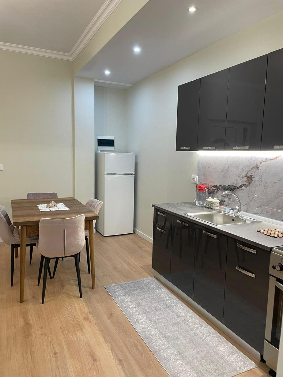 Villa Vsv:Second Flat+Parking Kamez Bagian luar foto